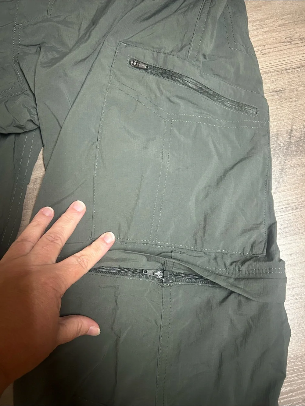 Columbia Men's Olive Cargo Outdoor Pants